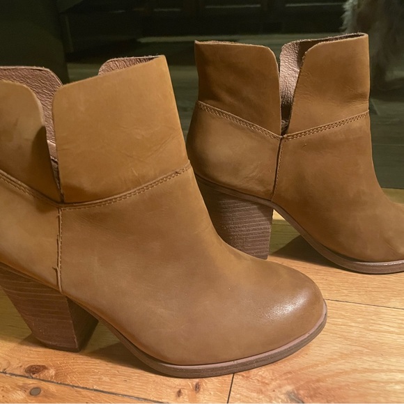 Never worn 💥 Leather Bootie’s - Picture 5 of 5